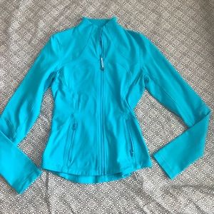 Lululemon forme jacket size 6